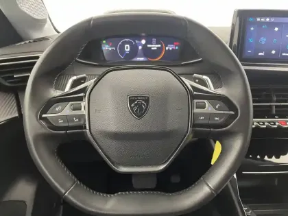 Photo 22 Peugeot 208  Hybrid 100 e-DCS6