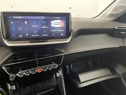 Photo 28 Peugeot 208  Hybrid 100 e-DCS6