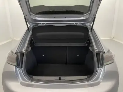 Photo 12 Peugeot 208  Hybrid 100 e-DCS6