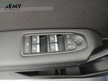 Photo 11 Renault Symbioz  E-Tech full hybrid 145