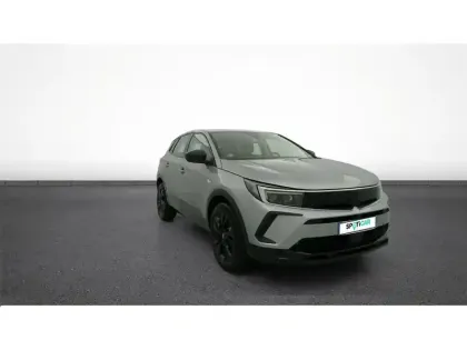 Photo 34 Opel Grandland  1.2 Turbo Hybrid 136 ch e-DCT6