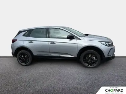 Photo 8 Opel Grandland  1.2 Turbo Hybrid 136 ch e-DCT6