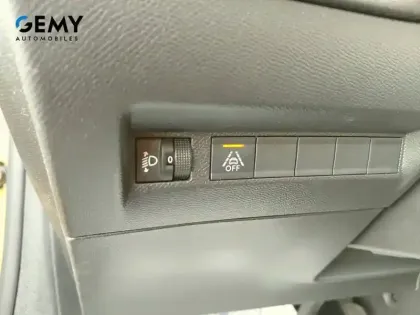 Photo 16 Peugeot 208  Electrique 50 kWh 136ch