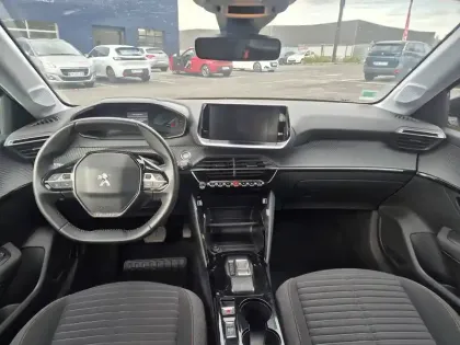 Photo 18 Peugeot 208  Electrique 50 kWh 136ch