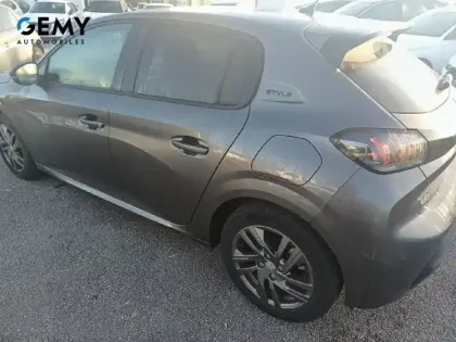 Photo 6 Peugeot 208  PureTech 100 S&S EAT8