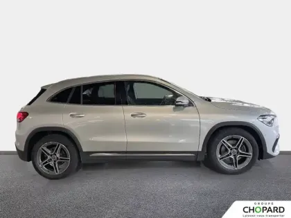 Photo 8 Mercedes GLA  200 d 8G-DCT
