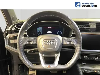 Photo 11 Audi Q3  45 TFSIe 245 ch S tronic 6