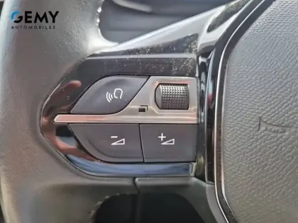 Photo 18 Peugeot 208  Electrique 50 kWh 136ch
