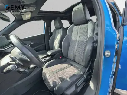 Photo 8 Peugeot 2008  PureTech 130 S&S EAT8