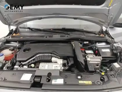 Photo 38 Peugeot 208  Hybrid 110 ch e-DCS6