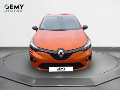 Photo 16 Renault Clio  E-Tech full hybrid 145