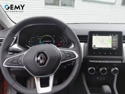 Photo 27 Renault Clio  E-Tech full hybrid 145