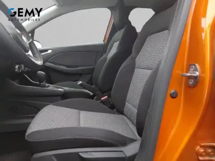 Photo 8 Renault Clio  E-Tech full hybrid 145