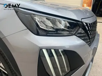 Photo 44 Peugeot 2008  Hybrid 145 ch e-DCS6
