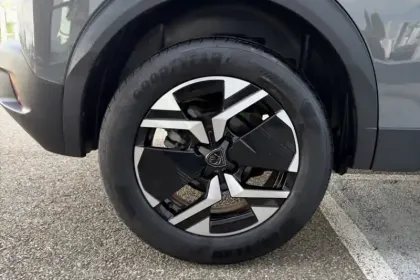 Photo 12 Peugeot 2008  PureTech 130 S&S EAT8