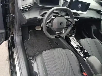 Photo 6 Peugeot 208  Hybrid 145 ch e-DCS6
