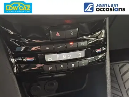 Photo 13 Peugeot 2008  PureTech 130ch S&S BVM6