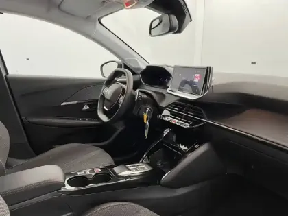 Photo 25 Peugeot 208  Hybrid 100 e-DCS6