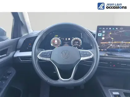 Photo 11 Volkswagen Golf  1.0 eTSI OPF 110 DSG7