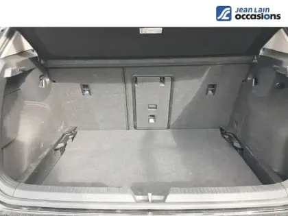 Photo 32 Volkswagen Golf  1.0 eTSI OPF 110 DSG7