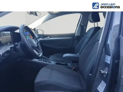 Photo 10 Volkswagen Golf  1.0 eTSI OPF 110 DSG7
