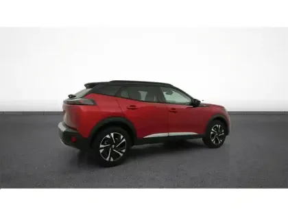Photo 8 Peugeot 2008  PureTech 130 S&S EAT8