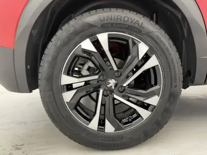 Photo 16 Peugeot 2008  PureTech 130 S&S EAT8