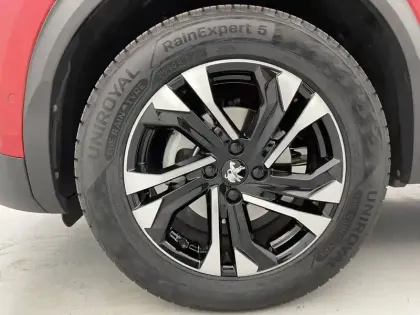 Photo 18 Peugeot 2008  PureTech 130 S&S EAT8