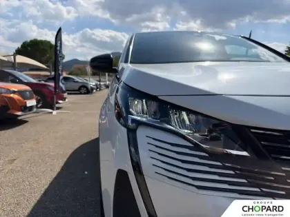 Photo 23 Peugeot 3008  PureTech 130ch S&S EAT8