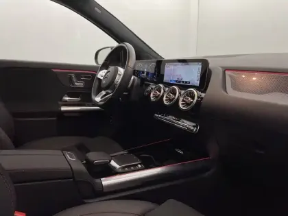 Photo 26 Mercedes GLA  200 7G-DCT