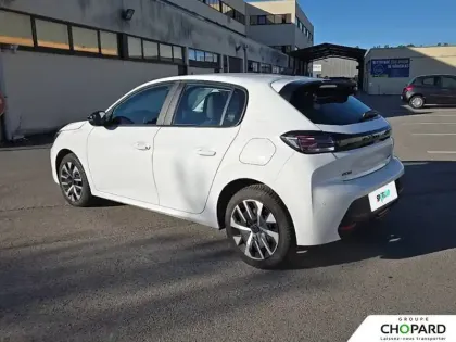 Photo 34 Peugeot 208  Hybrid 100 e-DCS6