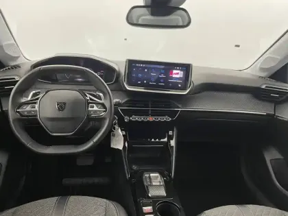 Photo 24 Peugeot 208  Hybrid 100 e-DCS6