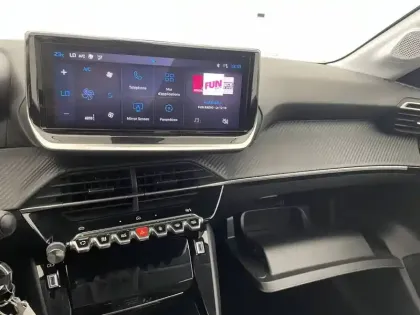 Photo 27 Peugeot 208  Hybrid 100 e-DCS6