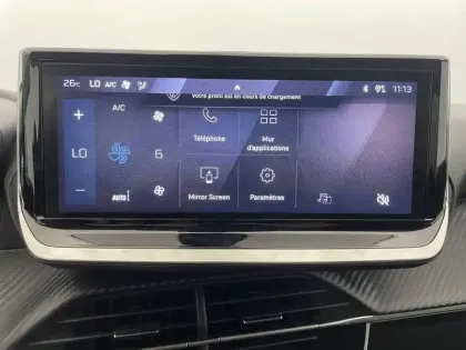 Photo 19 Peugeot 208  Hybrid 100 e-DCS6