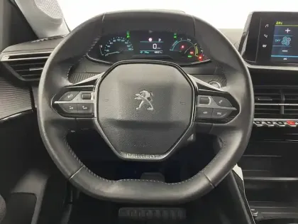 Photo 22 Peugeot 208  Electrique 50 kWh 136ch