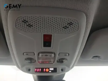 Photo 16 Peugeot 208  PureTech 100 S&S BVM6