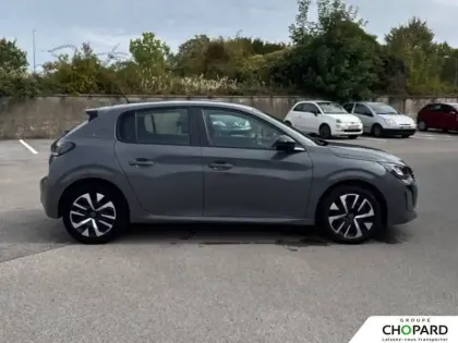 Photo 35 Peugeot 208  PureTech 100 S&S BVM6