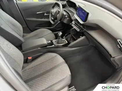 Photo 9 Peugeot 208  Turbo 100 ch BVM6