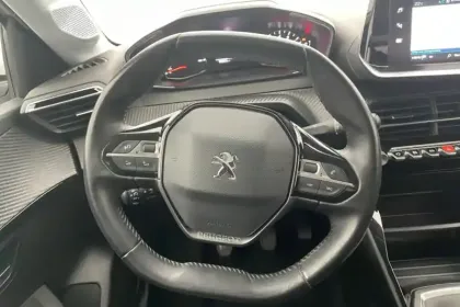 Photo 42 Peugeot 208  PureTech 75 S&S BVM5