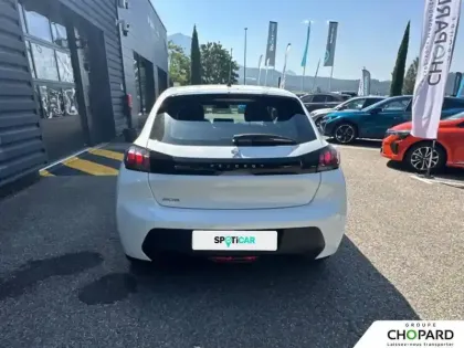 Photo 28 Peugeot 208  PureTech 75 S&S BVM5