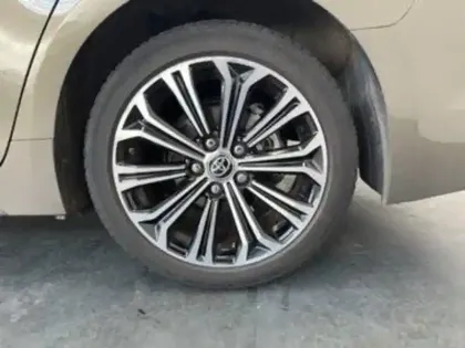 Photo 10 Toyota Corolla  Touring Sports Hybride 184h