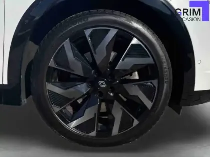Photo 13 Renault Rafale  E-Tech full hybrid 200 ch