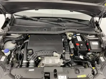 Photo 20 Peugeot 208  PureTech 100 S&S BVM6