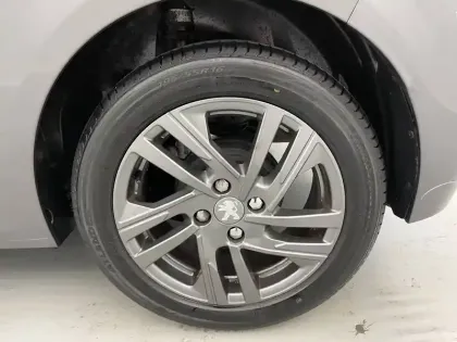 Photo 15 Peugeot 208  PureTech 100 S&S BVM6