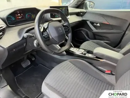 Photo 36 Peugeot 2008  Electrique 136 ch
