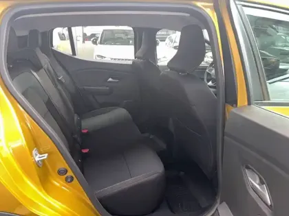 Photo 17 Dacia Sandero  Hybrid 155