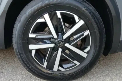 Photo 14 Peugeot 2008  PureTech 100 S&S BVM6