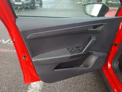Photo 26 Seat Arona  1.0 EcoTSI 95 ch Start/Stop BVM5