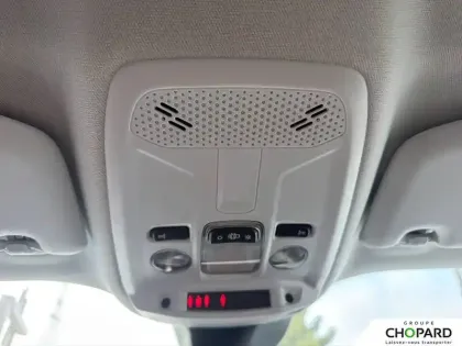 Photo 17 Peugeot 2008  PureTech 100 S&S BVM6