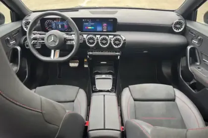 Photo 28 Mercedes Classe A  200 d